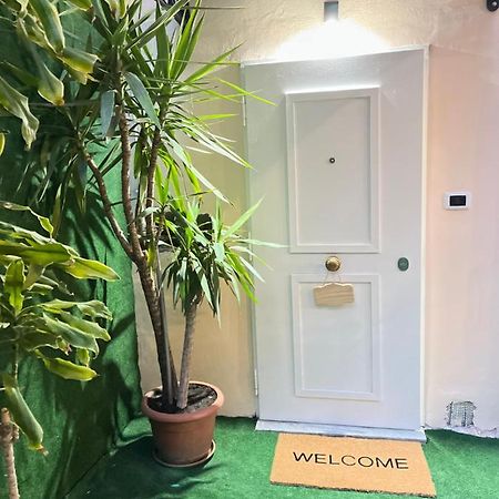 Maison Sabale' Apartment Наполи Екстериор снимка