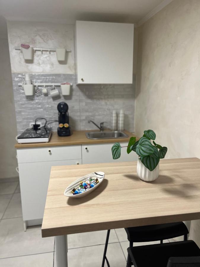 Maison Sabale' Apartment Наполи Екстериор снимка