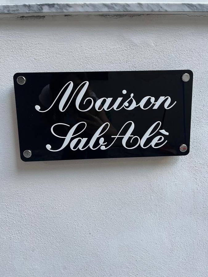 Maison Sabale' Apartment Наполи Екстериор снимка